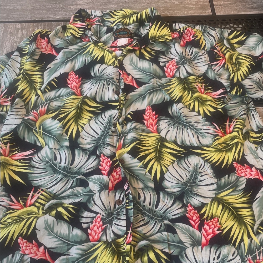 Tropical Floral Men's Casual Button Down Shirt
